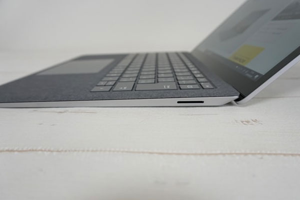 surface laptop mới giá tốt