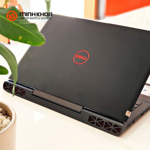 Laptop Dell Inspiron N7566