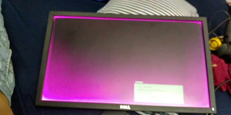 Loi man hinh may tinh mau hong 4 1