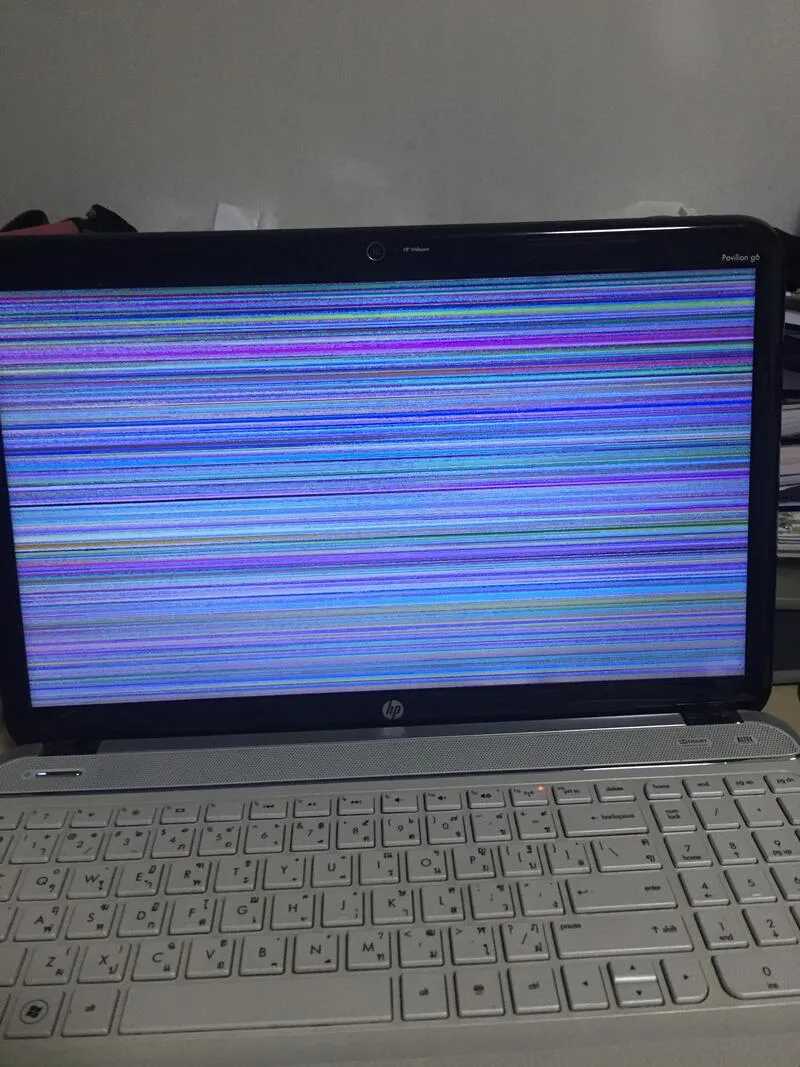 Man hinh laptop bi nhieu 14