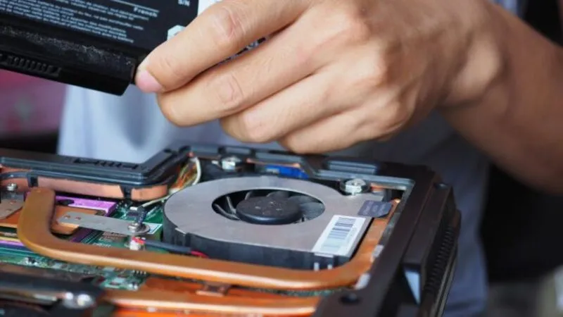 Cach nhan biet card man hinh laptop bi hu hai 5