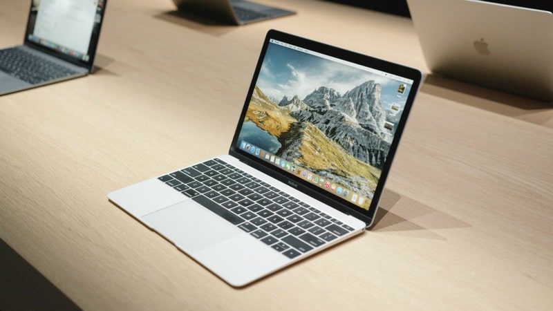 Macbook Air 2017 13.3 inch i5 cu 1