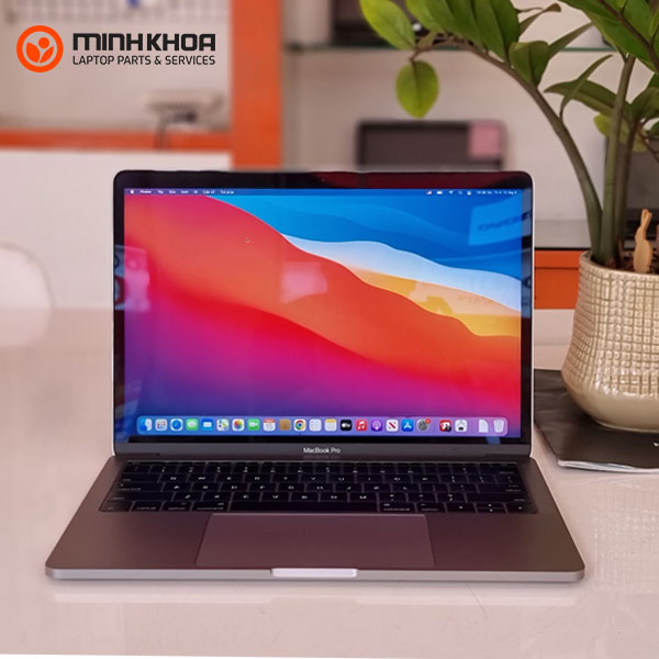 Thiết kế của Macbook Pro 13.3 inch 2016