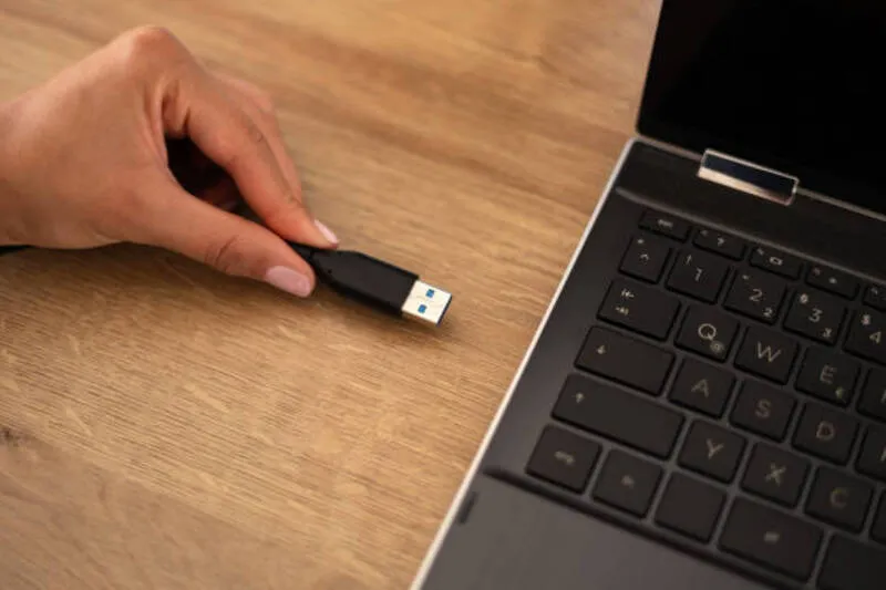 Reset mach pin laptop 13