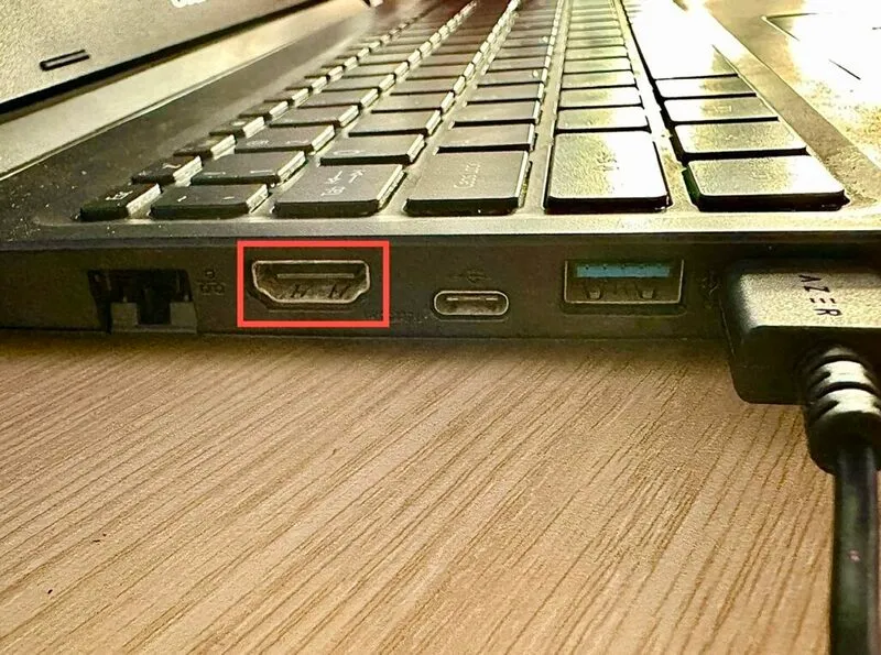 Ket noi 2 man hinh laptop bang HDMI 2