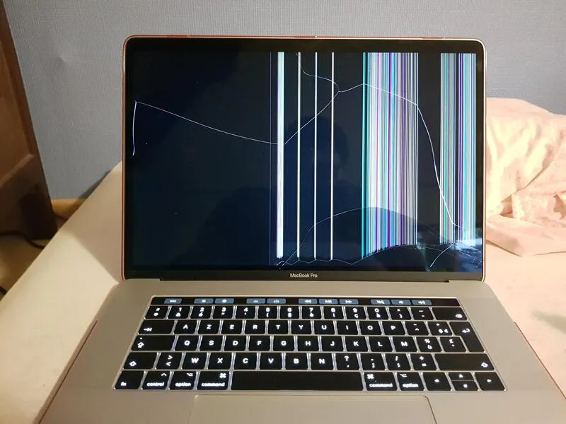 Man hinh Macbook bi nhieu 5 1