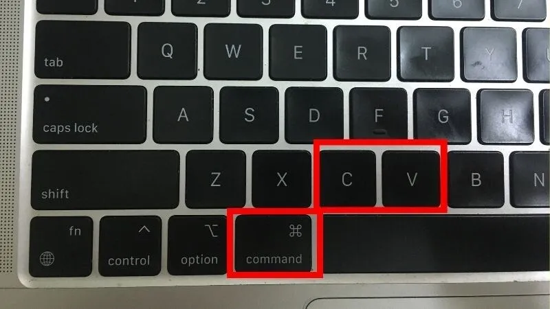 Man hinh Macbook bi nhieu 7