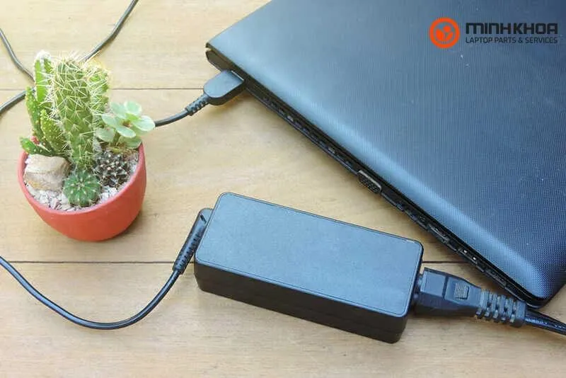 Có nên sạc pin laptop đầy 100 (8)