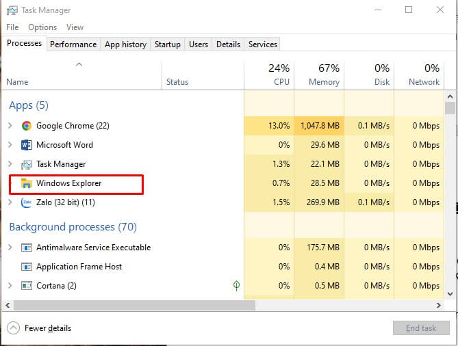 Ở thẻ Processes tìm và chọn mục Windows Explorer