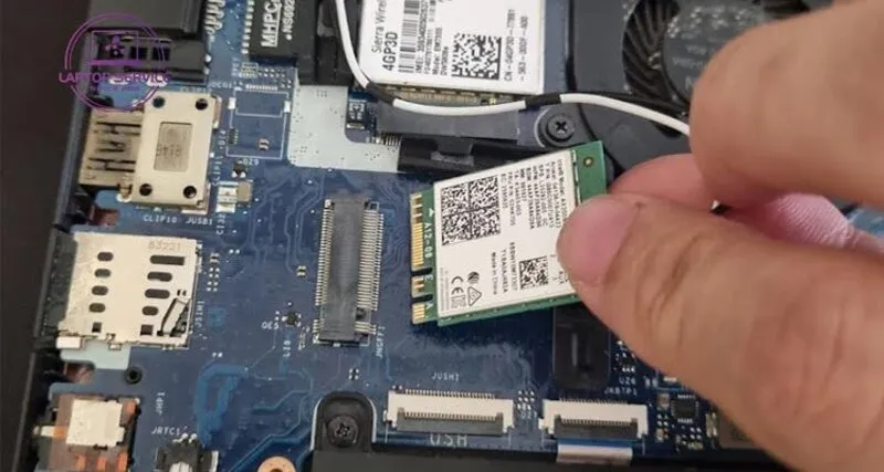 Thay card wifi laptop 11