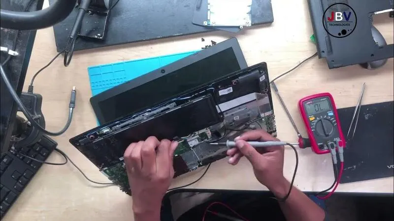 Thay panel màn hình máy tính ở đâu uy tín? 9 Thay panel man hinh may tinh 10