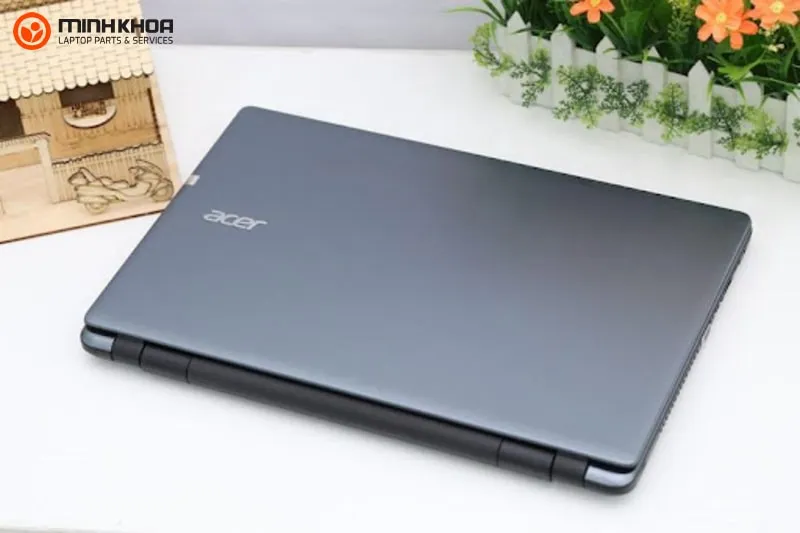 Laptop Acer doi cu 1