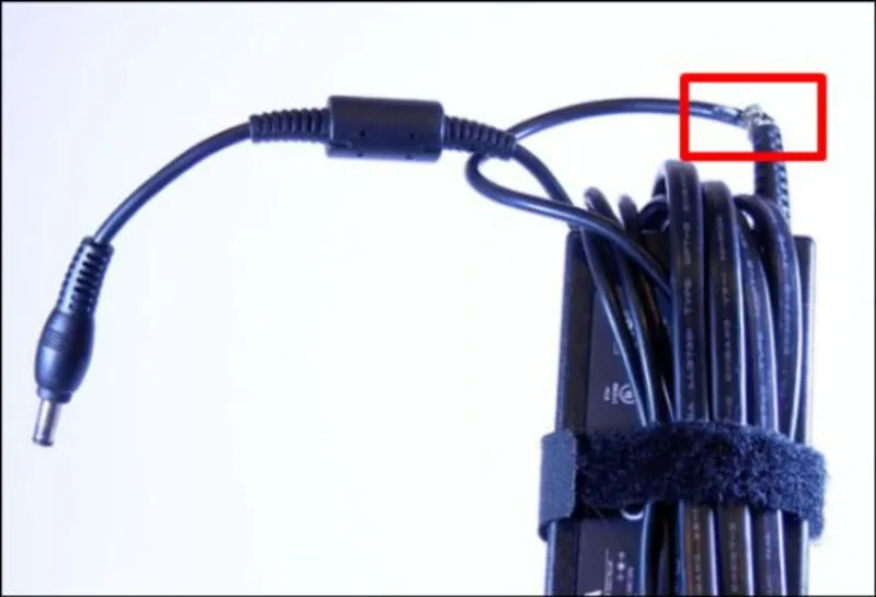 9 cách xử lý laptop cắm điện nhưng không sạc được 23 Laptop cam dien nhung khong sac duoc 16