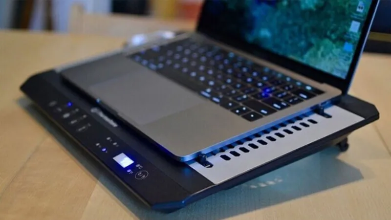 9 cách xử lý laptop cắm điện nhưng không sạc được 11 Laptop cam dien nhung khong sac duoc 7