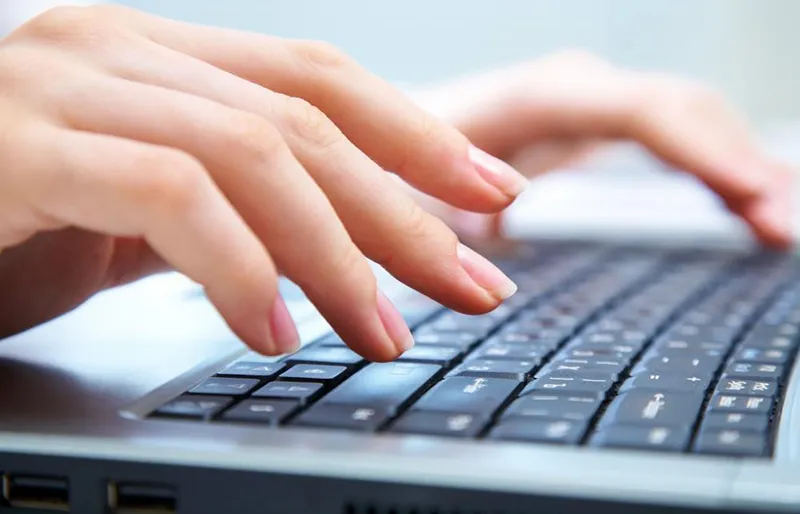Sua loi ban phim laptop khong go duoc 1