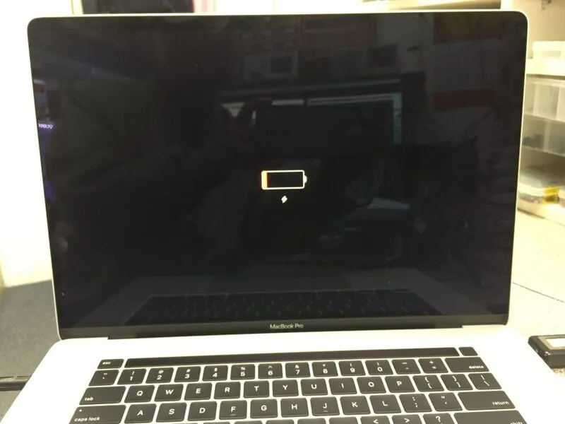 Man hinh laptop bi den 30