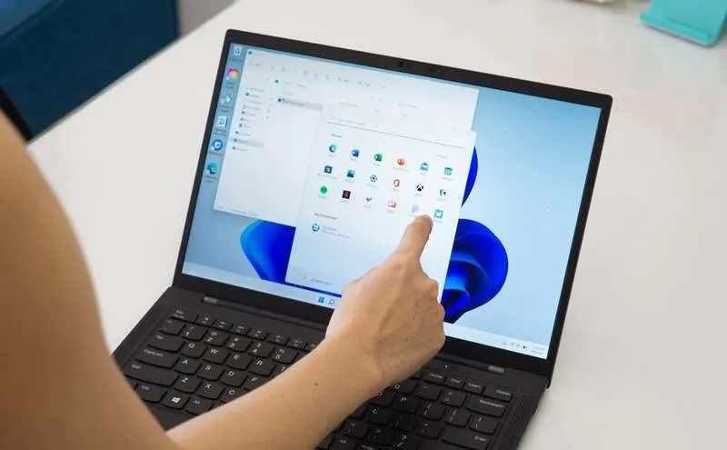 Man hinh laptop khong cam ung duoc win 10 23