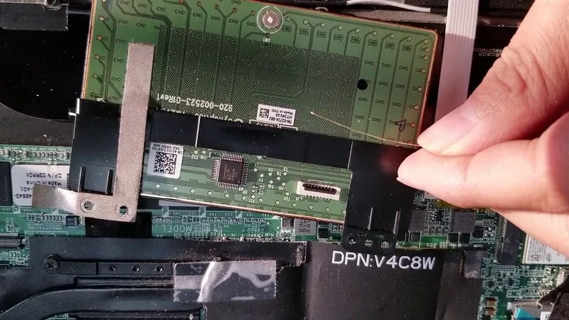 Co nen dong lai chip VGA 14