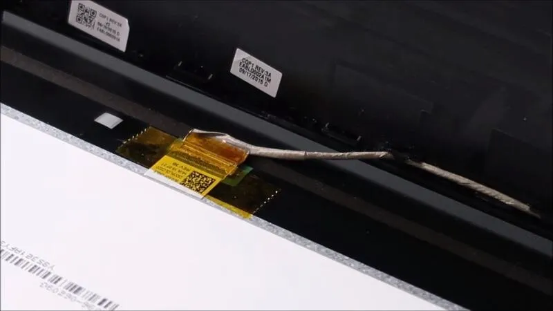 BỎ TÚI 6 bước thay cáp màn hình laptop tại nhà 12 Thay cap man hinh laptop 19