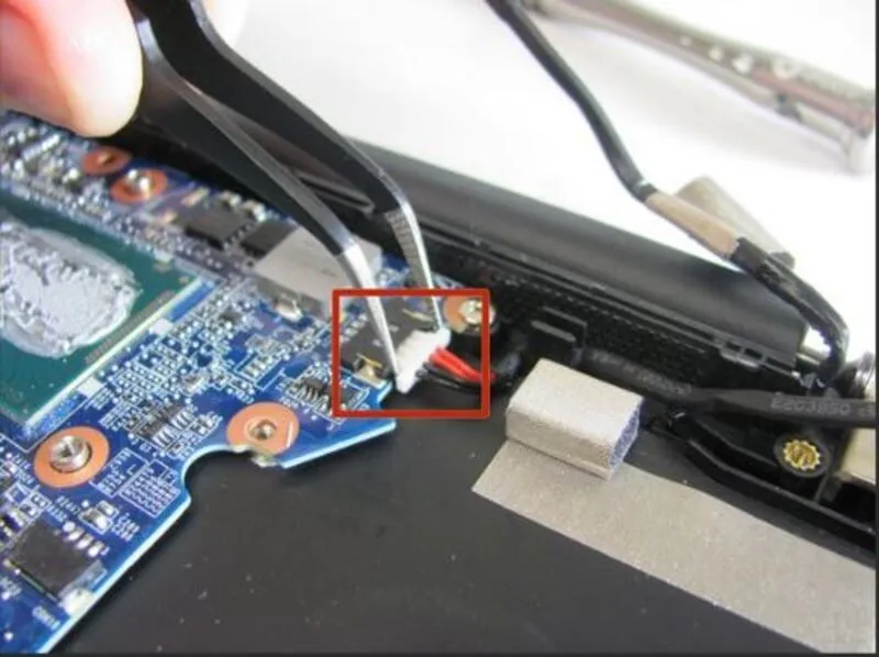 Thay chân cắm nguồn laptop Asus: 1 số thông tin chi tiết cần biết 15 Thay chan cam nguon laptop Asus 25