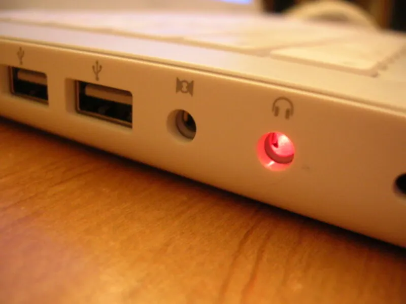 Dèn báo sạc pin nháp nháy 2