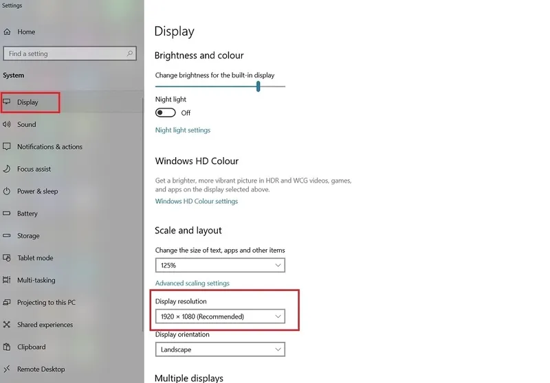 Man hinh may tinh bi phong to 8