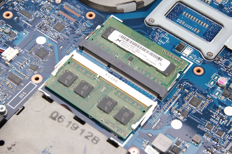 Nang cap Ram laptop 4GB 5