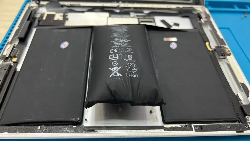 Cách dùng pin laptop không bị chai (39) Cách dùng pin laptop không bị chai (39)